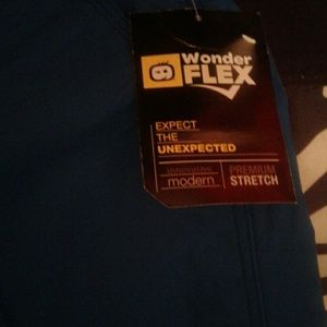 Wonderwink size med bottoms